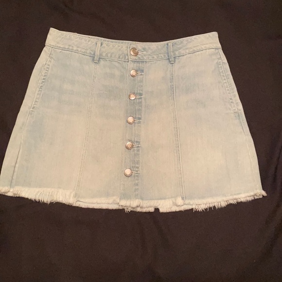 American Eagle Outfitters Button Down Jean Skirt - Light Blue Size 10 - Picture 1 of 8